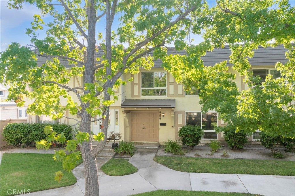 4272 Paseo De Oro