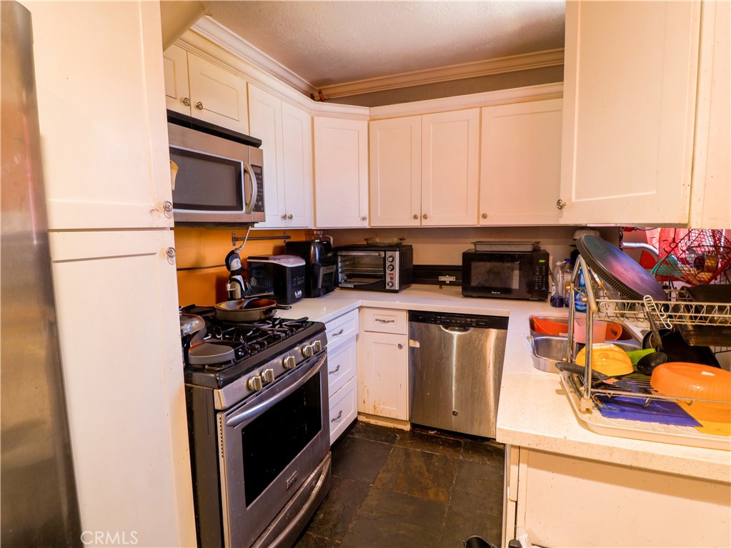 413 S Locust Avenue
