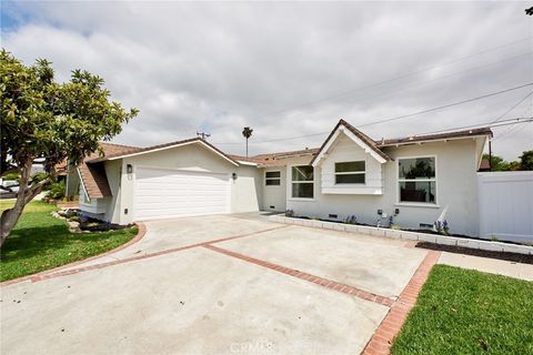 Photo of 10230 Dorset ST, Rancho Cucamonga, CA 91730 (MLS # CV26104742)