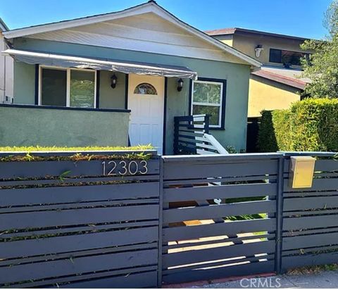 Photo of 12303 Culver Boulevard, Los Angeles, CA 90066 (MLS # SR26049687)