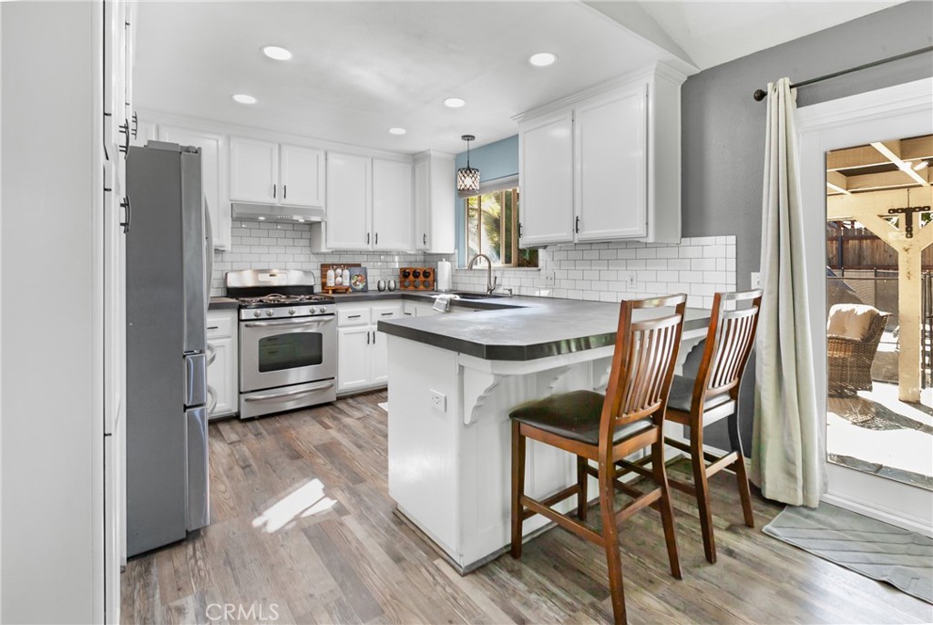 Properties 4 7050 Tecorida Ave