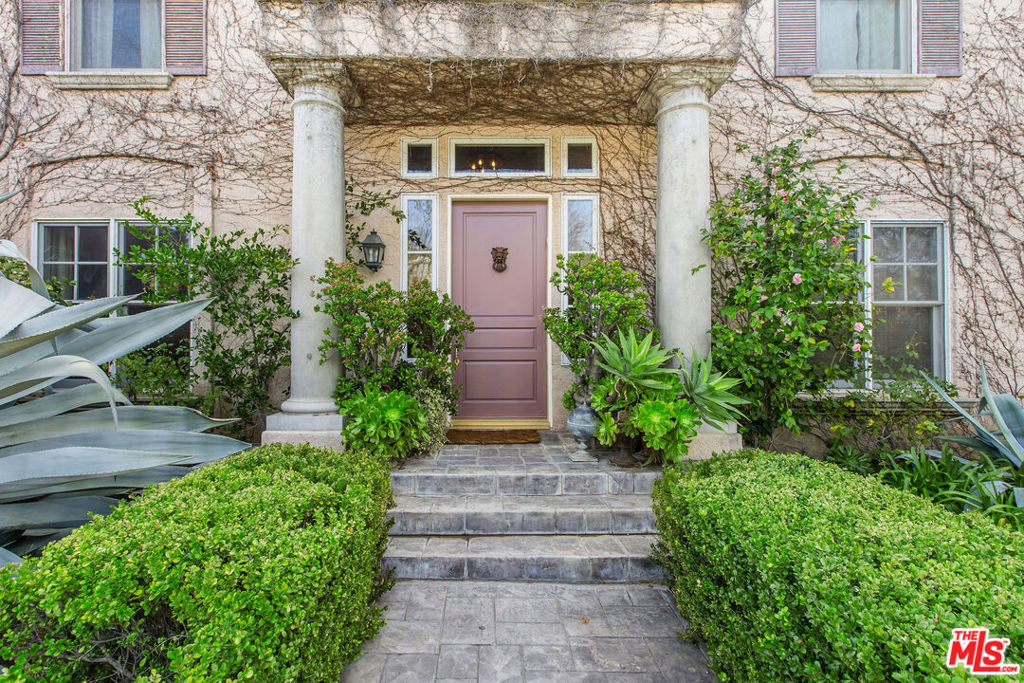 3470 Consuelo Drive