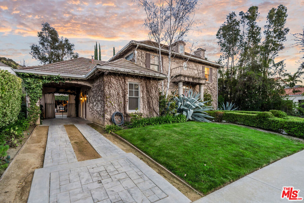 3470 Consuelo Drive