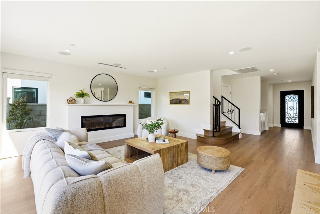 1309 Oakheath Dr