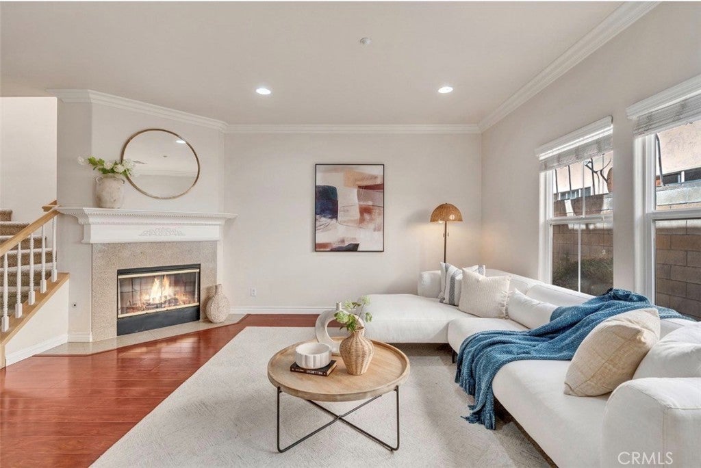 5241 Rosemead Boulevard