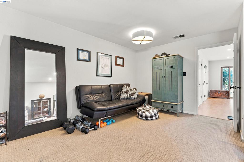 3349 Solomon Lane