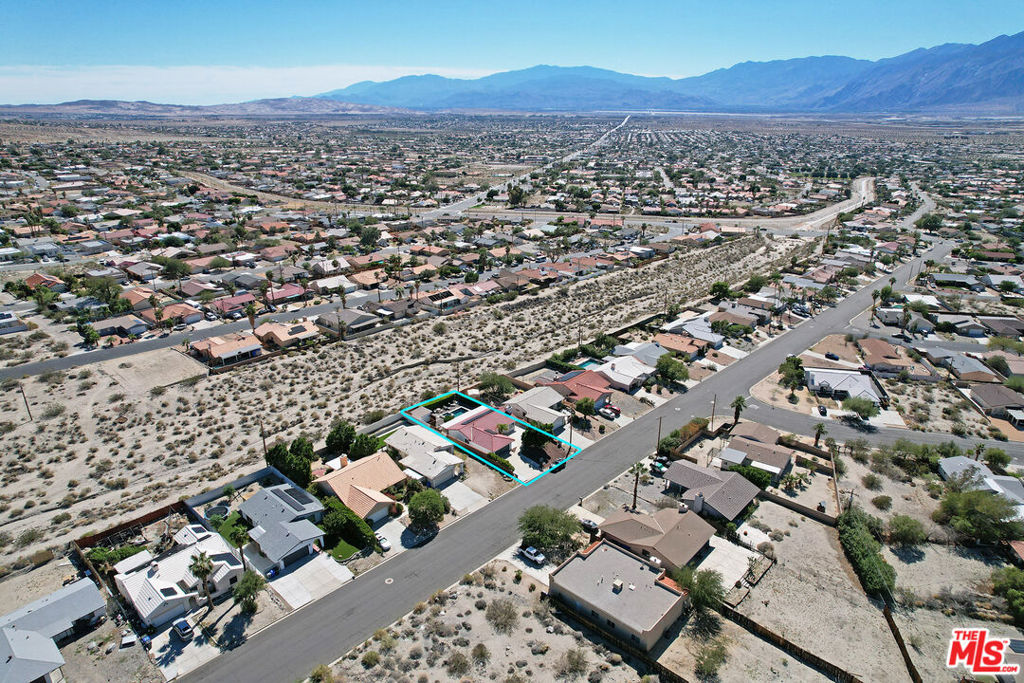 Vista Del Valle - Residential