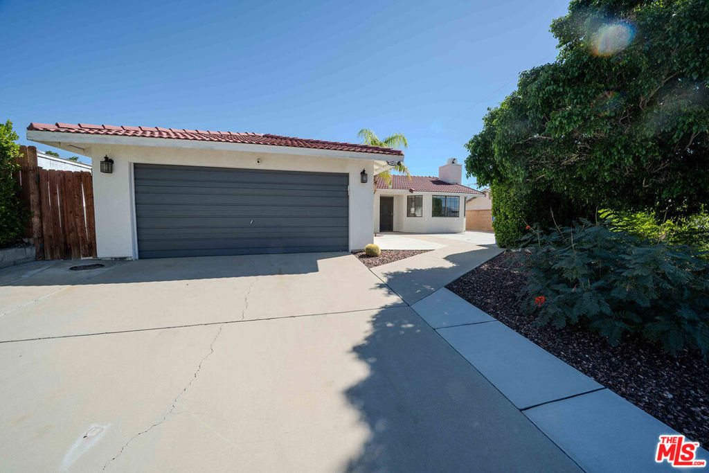 9524 Santa Cruz Road