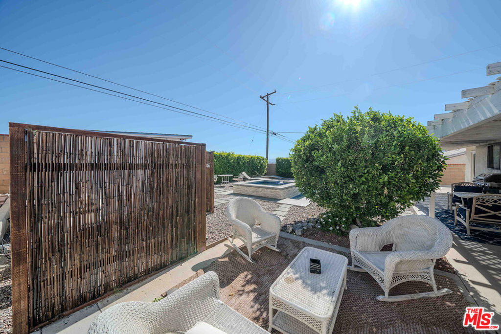Vista Del Valle - Residential