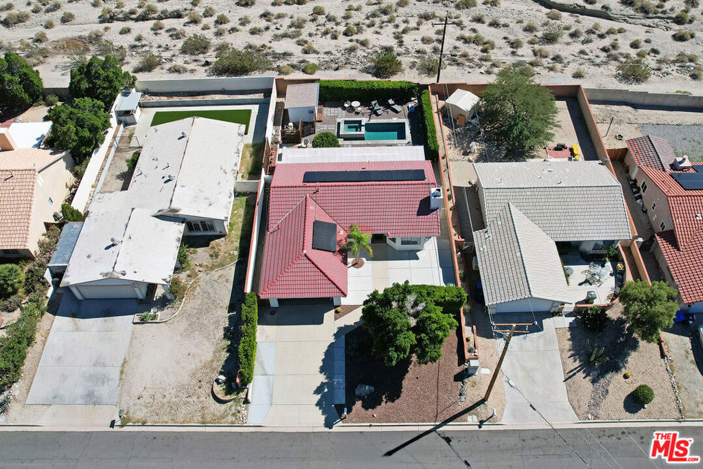 Vista Del Valle - Residential