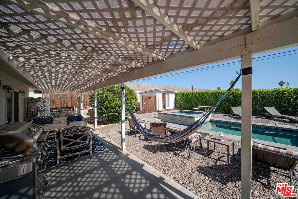 Vista Del Valle - Residential