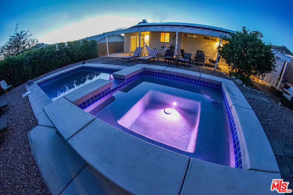 Vista Del Valle - Residential