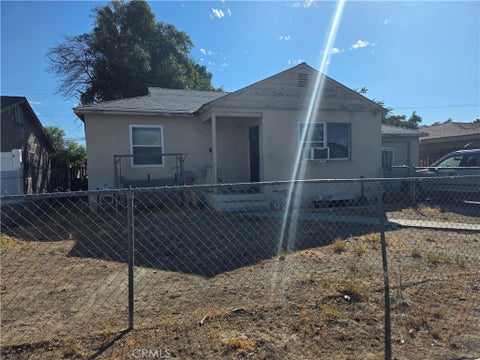 Photo of 264 N Dillon AVE, San Jacinto, CA 92583 (MLS # IV26178918)