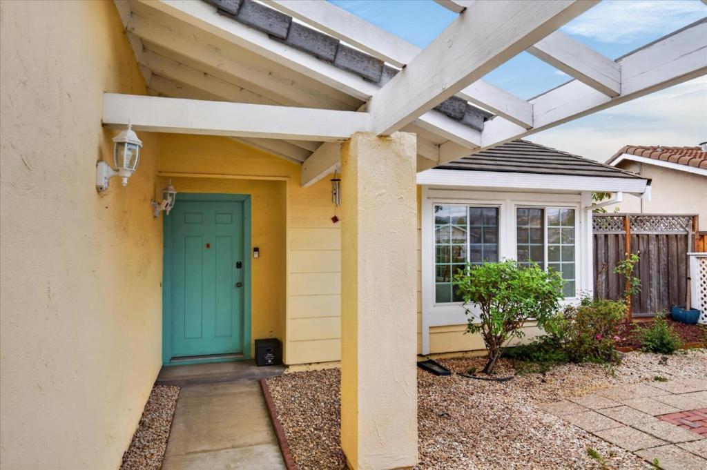 985 Summerfield Drive