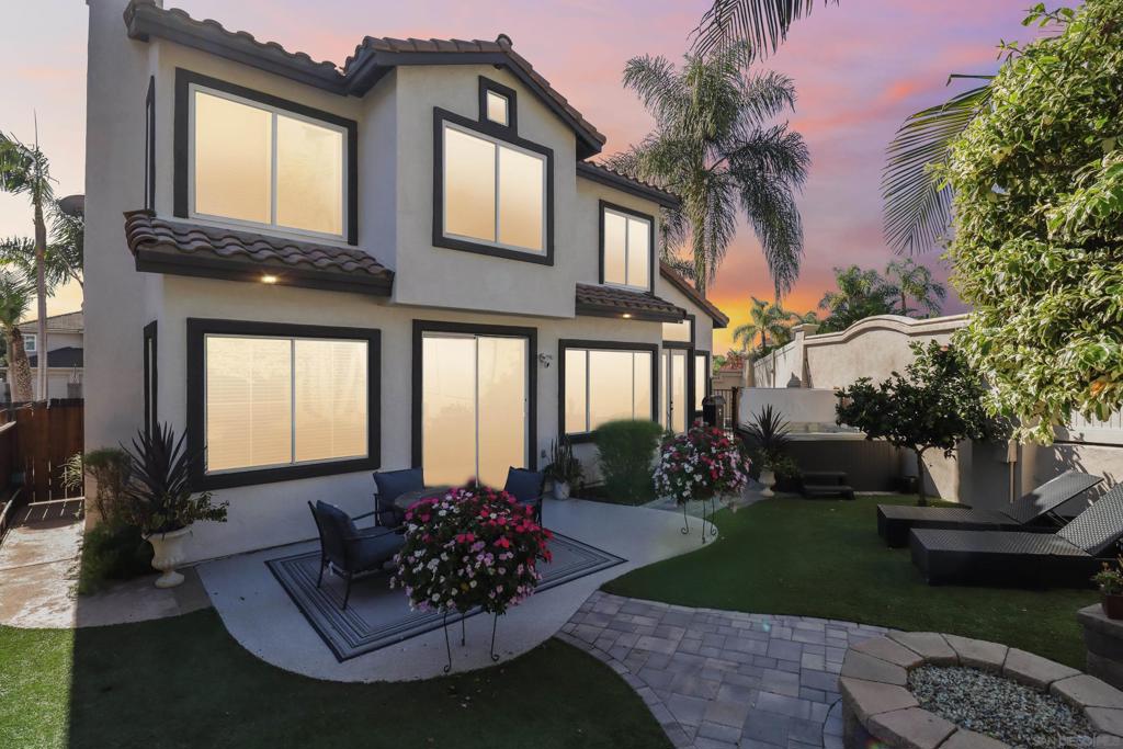 La Costa - Residential
