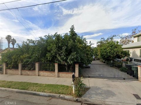 7451 Diamond Riverside CA 92504