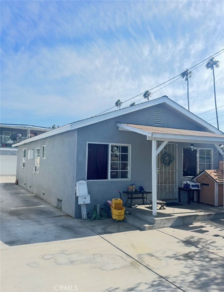 4132 W 105th
