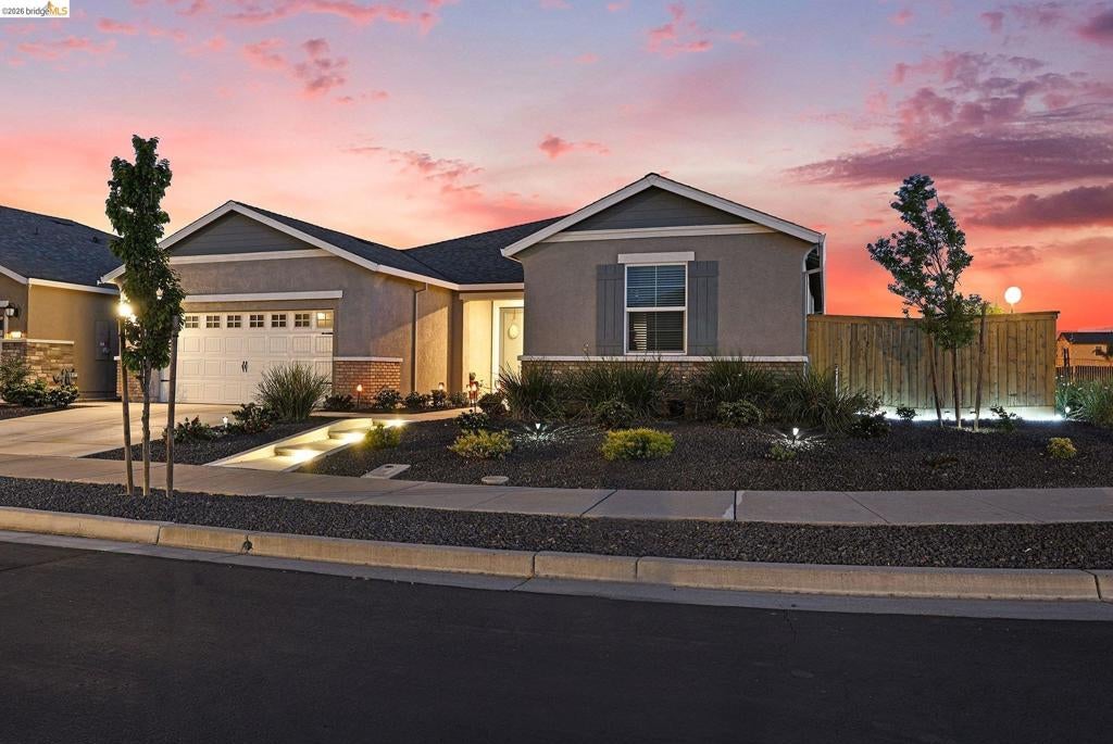 4585 Prairie Path