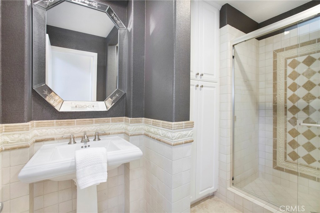 Hillcrest Estates (HILE) - Residential