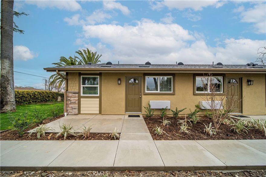 Welcome to this Beautiful Apartment, located in the heart of Ontario, CA. This stunning apartment offers two spacious bedrooms and 1 full bathroom, providing ample space for your comfort and convenience. The apartment is ready for immediate move-in, allowing you to start enjoying your new home right away. The property also boasts an onsite laundry facility, ensuring your laundry days are hassle-free. Additionally, the apartment comes with assigned parking, adding an extra layer of convenience to your daily routine. Experience the perfect blend of comfort, convenience, and modern living at this Beautiful Apartment.