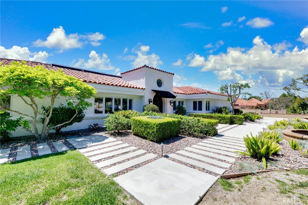 1076 Pomello Drive