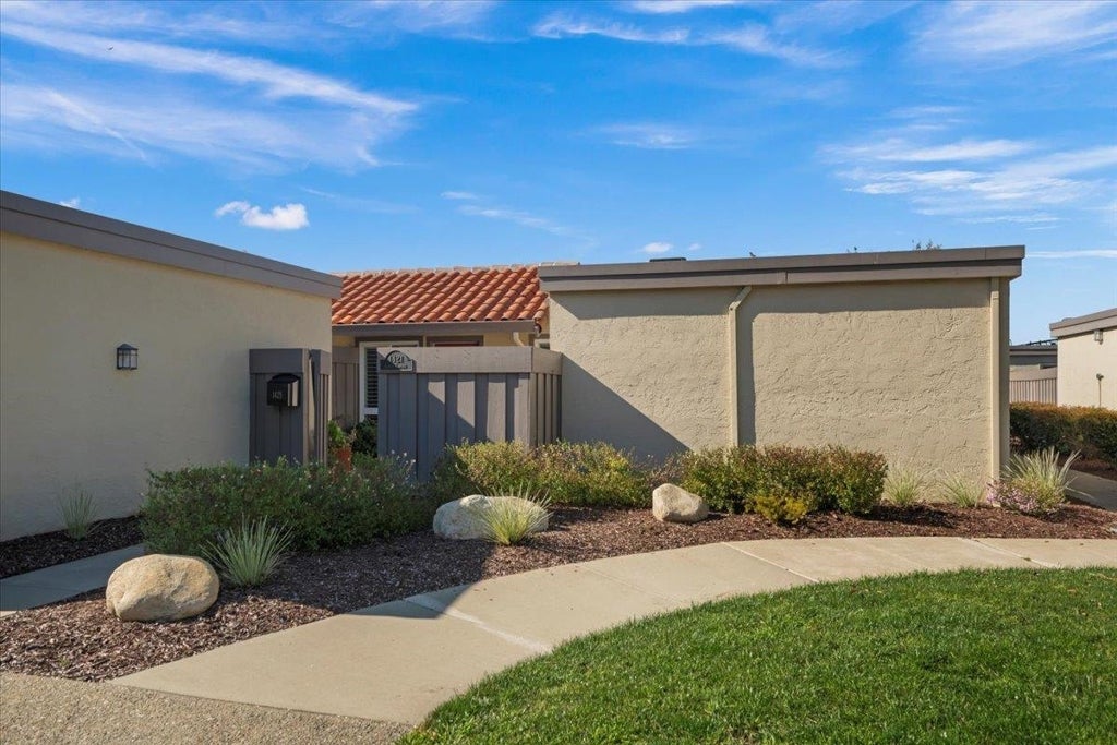 1421 Calle Enrique, Pleasanton CA 94566