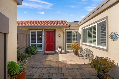 Photo of 1421 1421 Calle Enrique, Pleasanton, CA 94566 (MLS # 41124340)