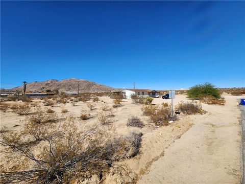 Photo of 188 Avenida La Espana Daga, Joshua Tree, CA 92252 (MLS # HD26068341)