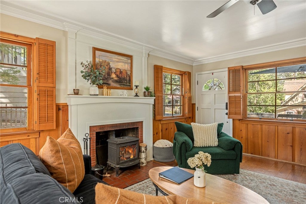 380 Hemlock