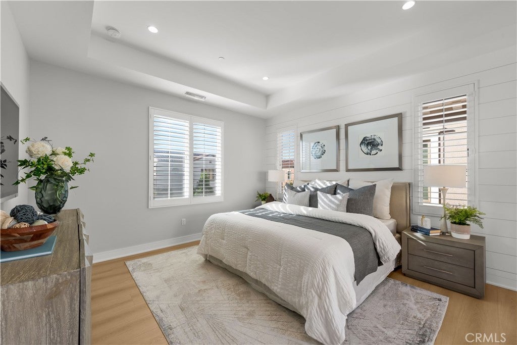 123 Lomita