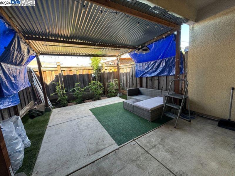 EAST VALLEY - Residential Income