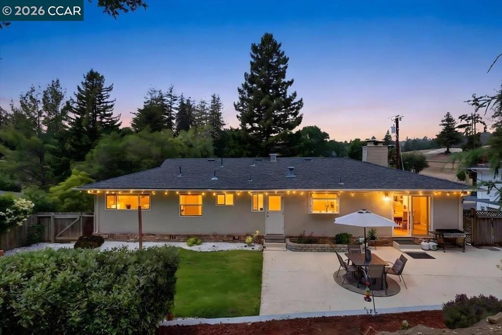 Photo of 125 Elysian Fields Dr, Oakland, CA 94605 (MLS # 41132301)