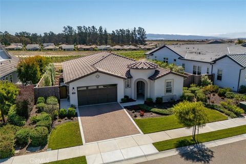 Photo of 1455 Via Vista Vis, Nipomo, CA 93444 (MLS # SC25216980)