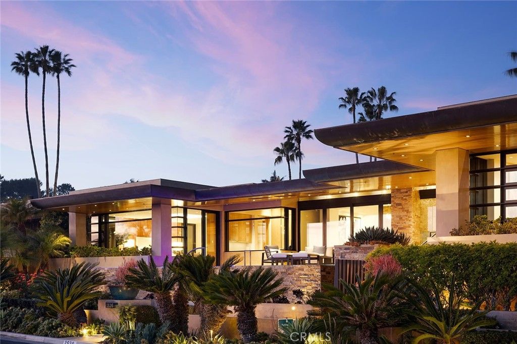 Photo of 2526 Riviera Drive, Laguna Beach, CA 92651 (MLS # NP25102251)