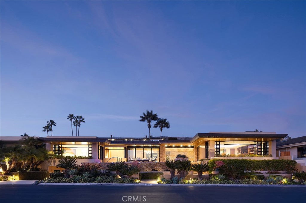 2526 Riviera Drive