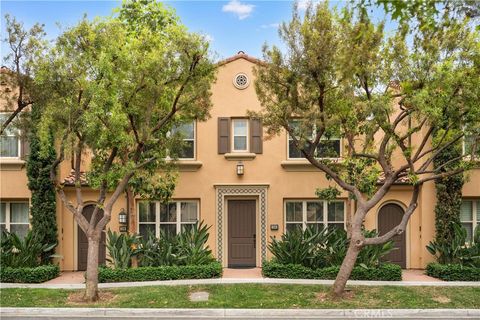 204 Kempton Irvine CA 92620