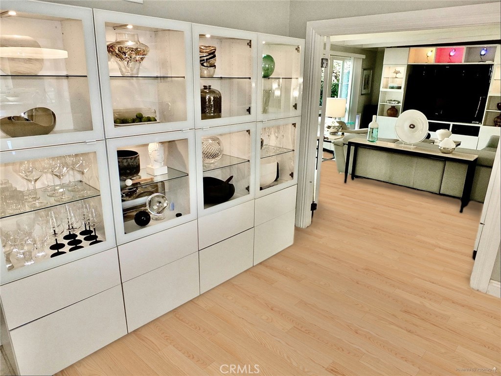 Costa Mesa, California, 92626, United States, 3 Bedrooms Bedrooms, ,2 BathroomsBathrooms,Residential,Active,2019486