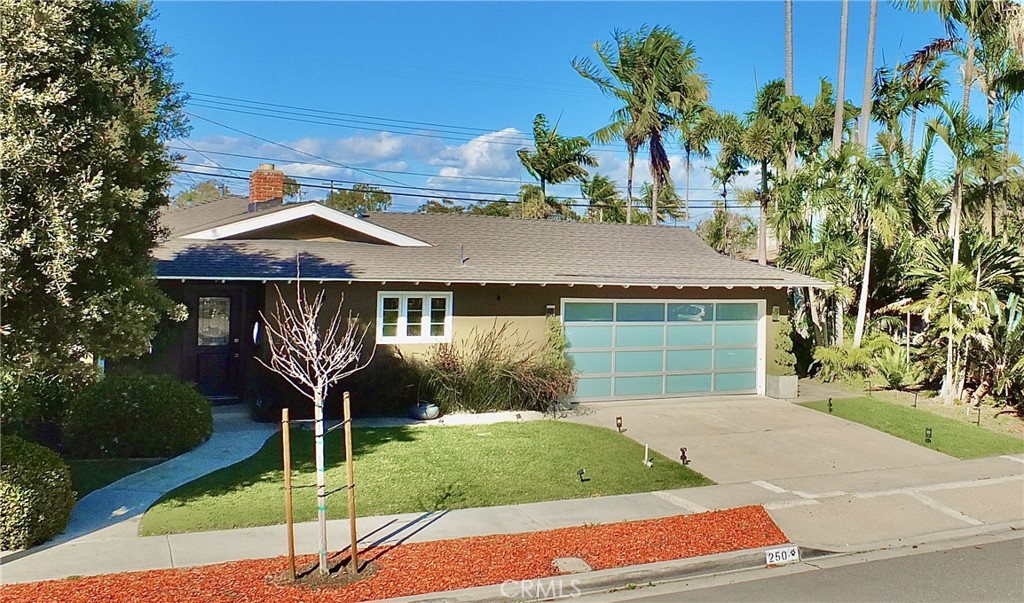 Costa Mesa, California, 92626, United States, 3 Bedrooms Bedrooms, ,2 BathroomsBathrooms,Residential,Active,2019486