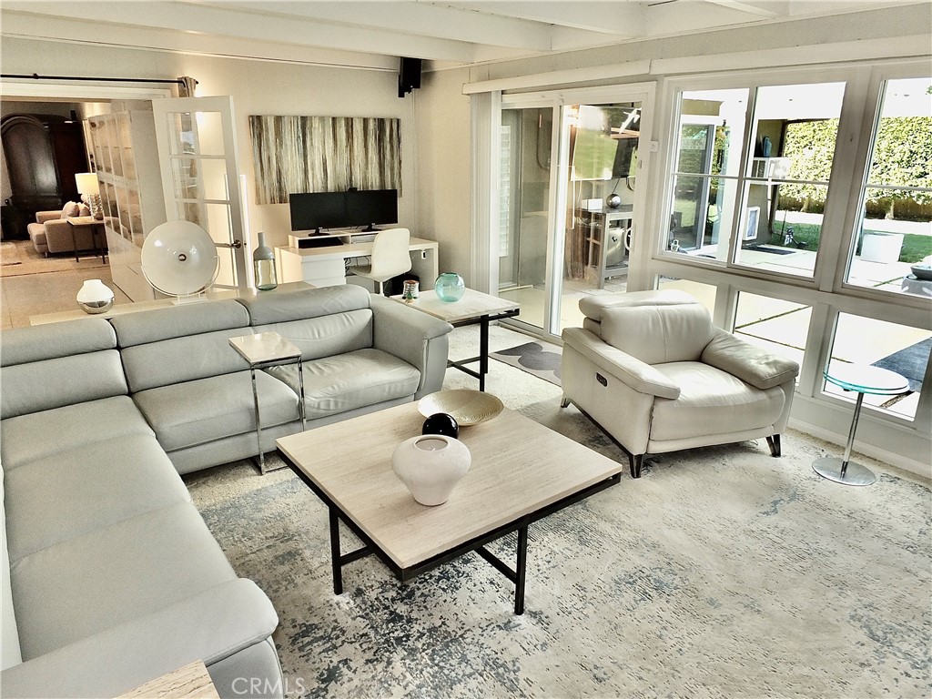 Costa Mesa, California, 92626, United States, 3 Bedrooms Bedrooms, ,2 BathroomsBathrooms,Residential,Active,2019486
