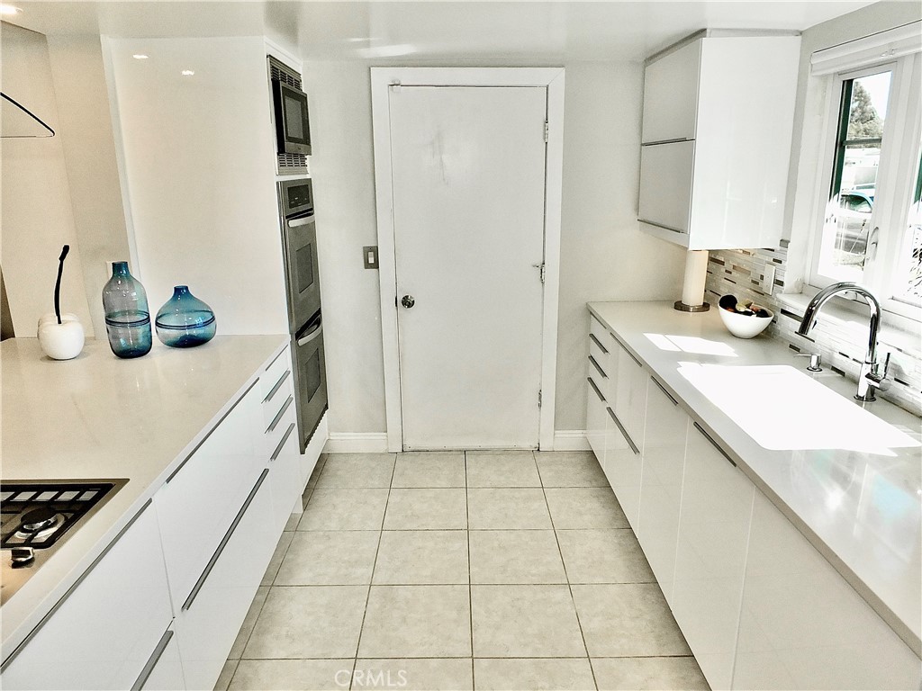 Costa Mesa, California, 92626, United States, 3 Bedrooms Bedrooms, ,2 BathroomsBathrooms,Residential,Active,2019486