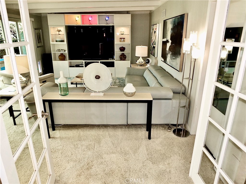 Costa Mesa, California, 92626, United States, 3 Bedrooms Bedrooms, ,2 BathroomsBathrooms,Residential,Active,2019486