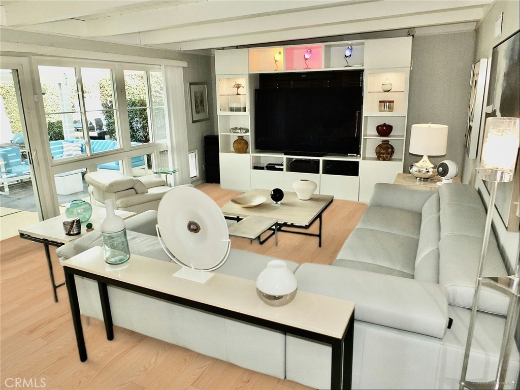 Costa Mesa, California, 92626, United States, 3 Bedrooms Bedrooms, ,2 BathroomsBathrooms,Residential,Active,2019486