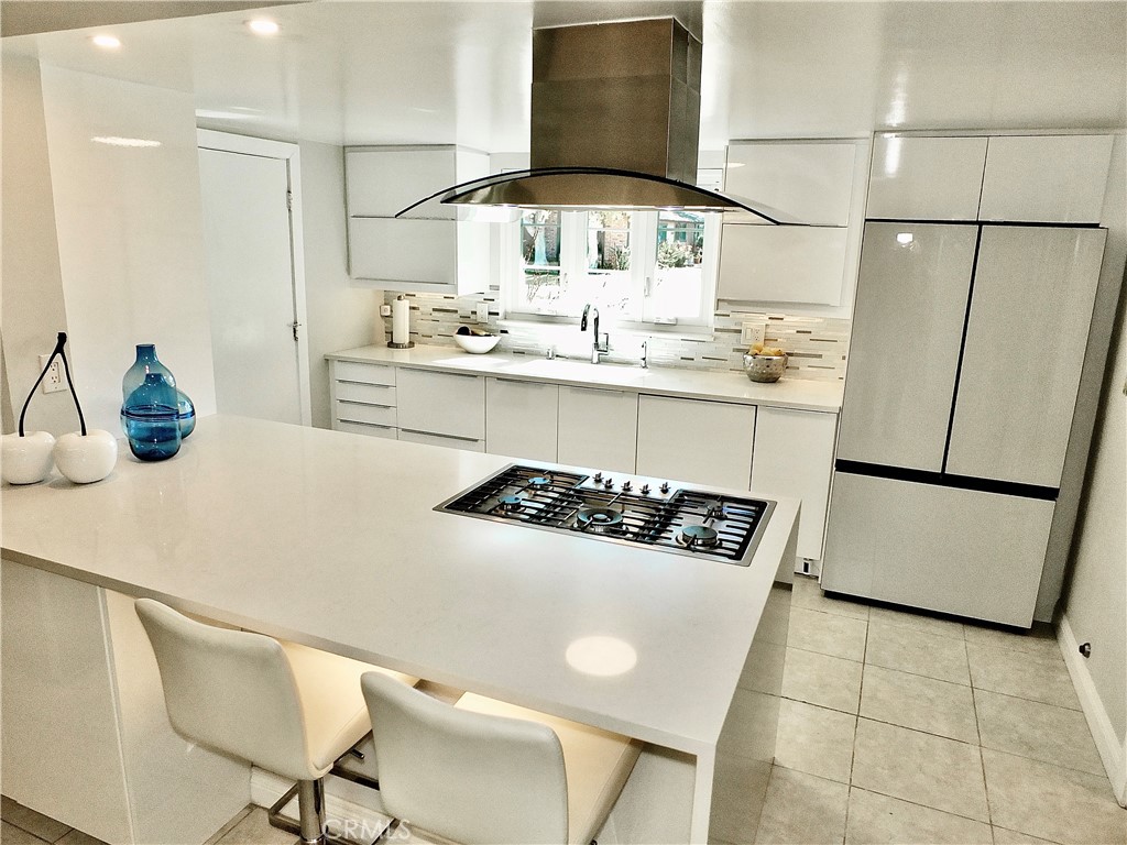Costa Mesa, California, 92626, United States, 3 Bedrooms Bedrooms, ,2 BathroomsBathrooms,Residential,Active,2019486