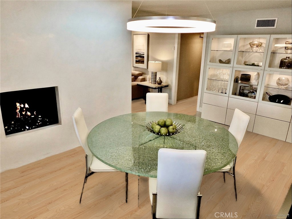Costa Mesa, California, 92626, United States, 3 Bedrooms Bedrooms, ,2 BathroomsBathrooms,Residential,Active,2019486