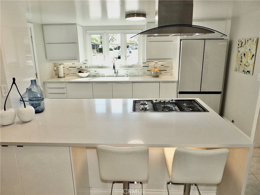 Costa Mesa, California, 92626, United States, 3 Bedrooms Bedrooms, ,2 BathroomsBathrooms,Residential,Active,2019486