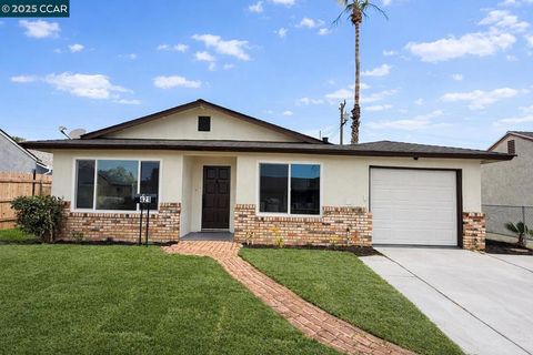 Photo of 421 Howard St St, Stockton, CA 95206 (MLS # 41119601)