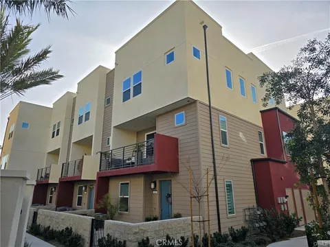 MLS: OC26069670