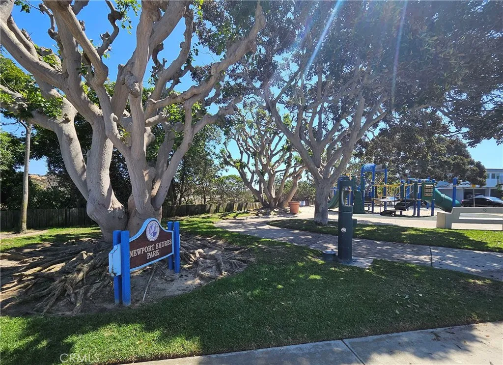 Newport Beach, California 92663, United States, 4 Bedrooms Bedrooms, ,3 BathroomsBathrooms,Residential,Active,207965