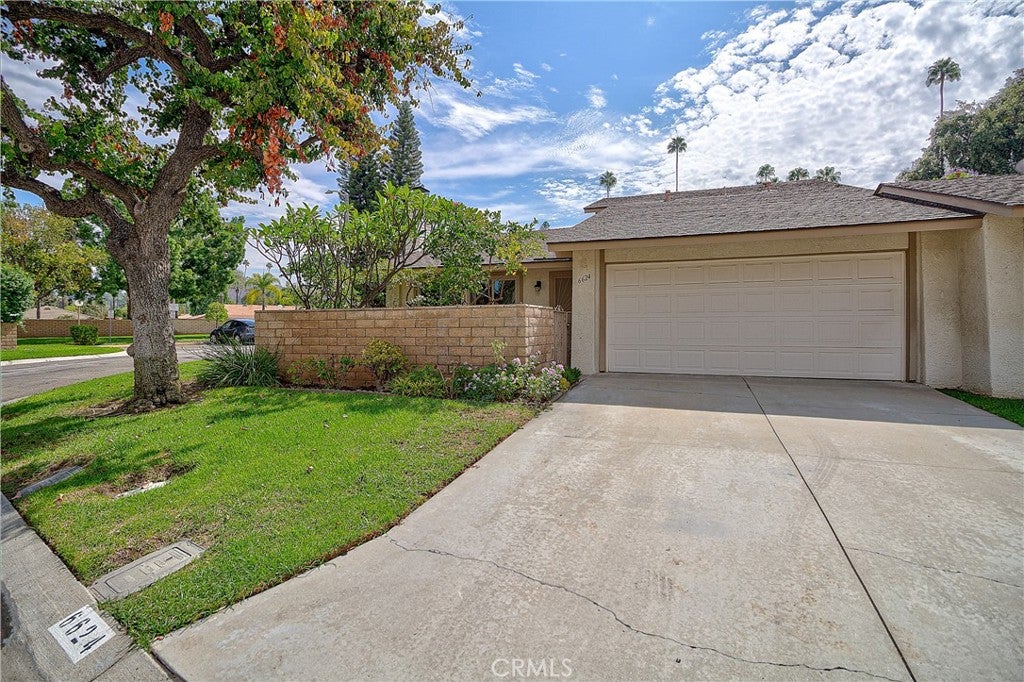 6624 Banyan