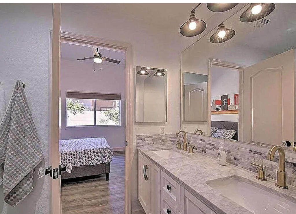 Mission Hills East - Residential Lease